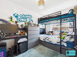 Bedroom- click for photo gallery